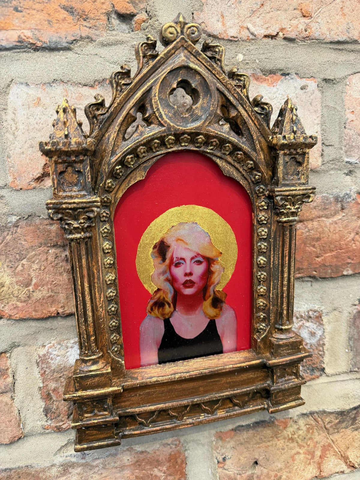 Icon Debbie - Red by Paul Cassidy